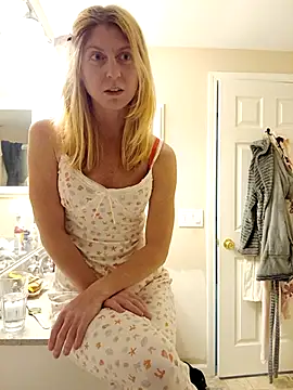 daddys girl333 online show from 13, 6, 2026
