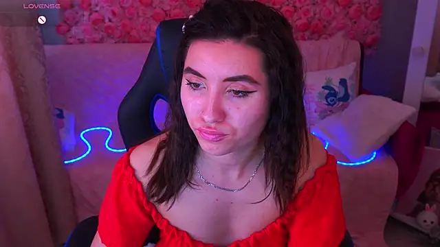 Lola Leeee online show from 11, 5, 2026