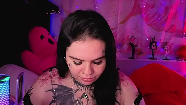 BigBootyHolly online show from 30, 7, 2026