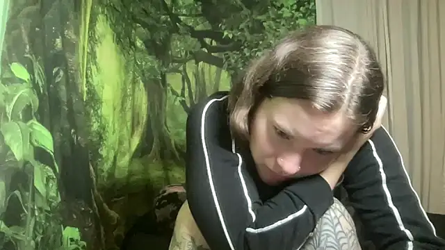 Snapshot of mo0ngoddess chatting on 28, 10, 2025 mo0ngoddess online show from 28, 10, 2025