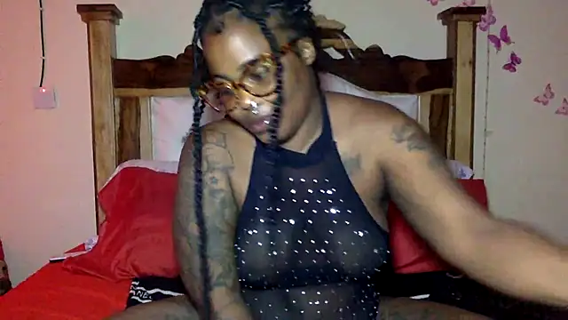 creamyamber online show from 28, 4, 2026