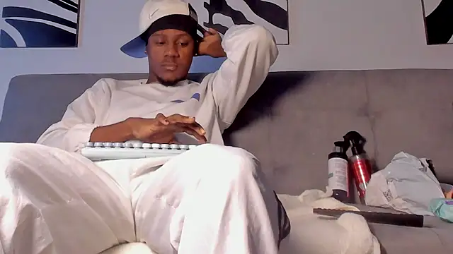 Snapshot of Drake_Wit1 chatting on 17, 6, 2026 Drake Wit1 online show from 17, 6, 2026