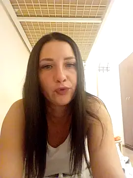Snapshot of CarolWarren_ chatting on 15, 7, 2026 CarolWarren online show from 15, 7, 2026
