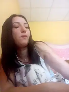 Snapshot of CarolWarren_ chatting on 3, 8, 2026 CarolWarren online show from 3, 8, 2026
