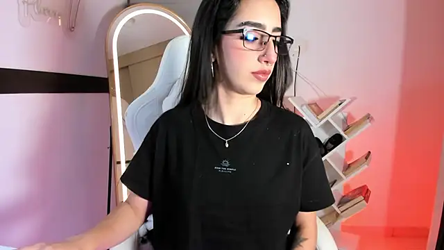 AgathaBlair online show from 19, 7, 2026