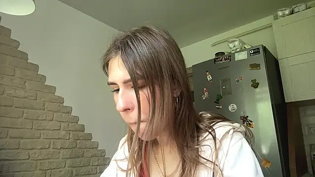 Snapshot of ZaraGuyette chatting on 3, 6, 2026 ZaraGuyette online show from 3, 6, 2026