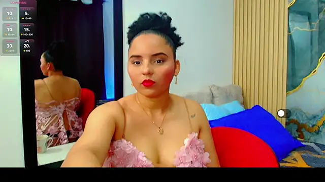Snapshot of Sol__Latina chatting on 4, 6, 2026 Sol Latina online show from 4, 6, 2026