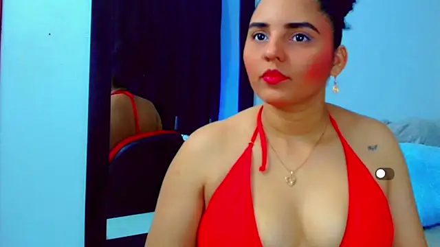 Snapshot of Sol__Latina chatting on 7, 6, 2026 Sol Latina online show from 7, 6, 2026