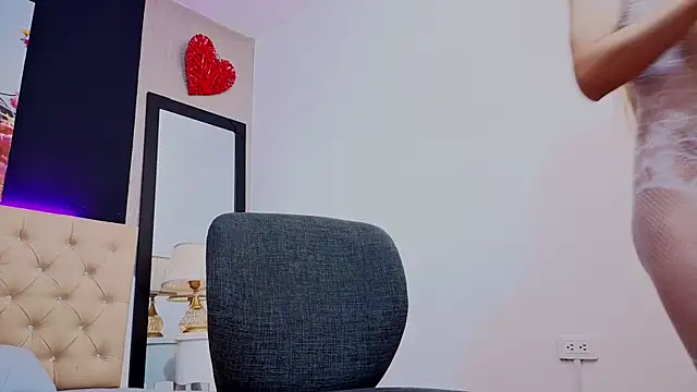 Snapshot of AlissonRose3 chatting on 30, 5, 2026 AlissonRose3 online show from 30, 5, 2026