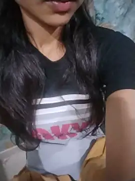 Snapshot of neha_singh0 chatting on 3, 6, 2026 neha singh0 online show from 3, 6, 2026