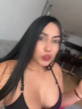 areviklusine1 online show from 23, 4, 2026