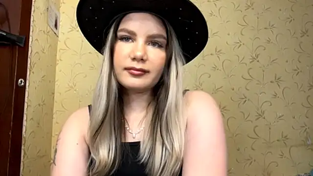 FatimaColomy online show from 14, 5, 2026