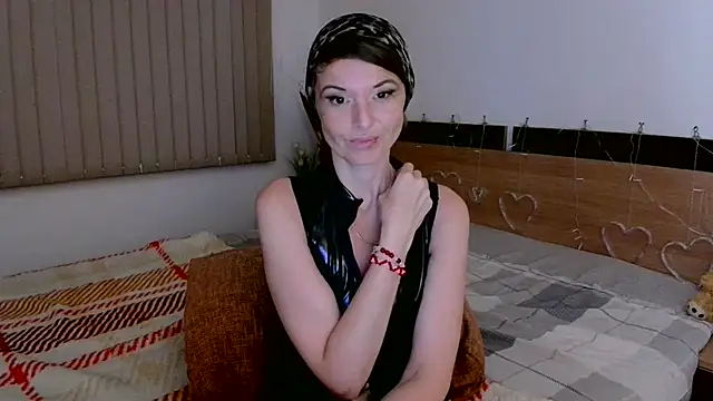 Snapshot of LoveElenika chatting on 5, 7, 2026 LoveElenika online show from 5, 7, 2026