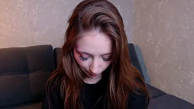 Snapshot of LunariaLive chatting on 6, 7, 2026 LunariaLive online show from 6, 7, 2026
