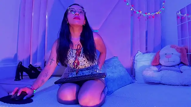 Snapshot of Feetfeticheh chatting on 16, 5, 2026 Feetfeticheh online show from 16, 5, 2026