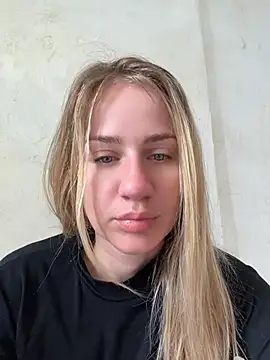 Snapshot of AnnaMist_ chatting on 19, 6, 2026 AnnaMist online show from 19, 6, 2026