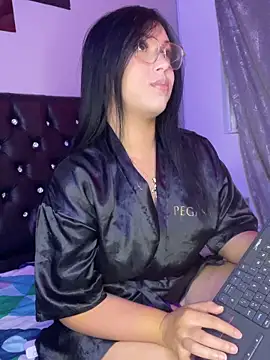 Cheerryloverss online show from 10, 6, 2026