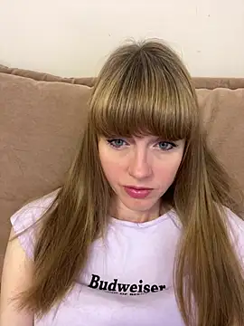 Snapshot of Kamilochka29511 chatting on 11, 6, 2026 Kamilochka29511 online show from 11, 6, 2026