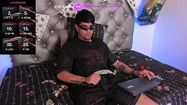 StefanoBigCock online show from 25, 6, 2026