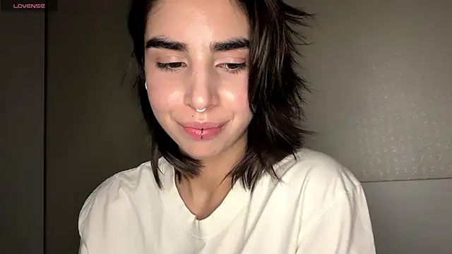 JessiaRuezga online show from 1, 7, 2026