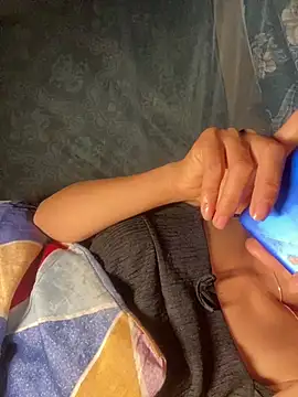 Linda-babyy online show from 6, 6, 2026