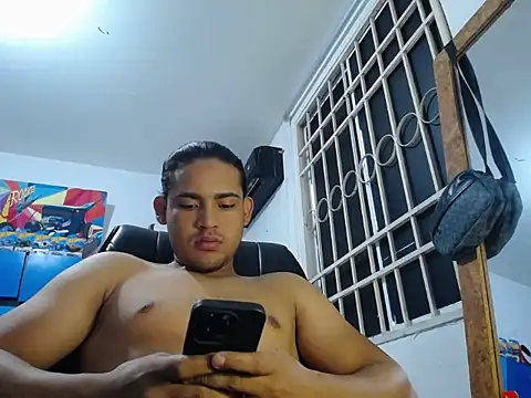 Snapshot of louis_rueda chatting on 20, 6, 2026 louis rueda online show from 20, 6, 2026