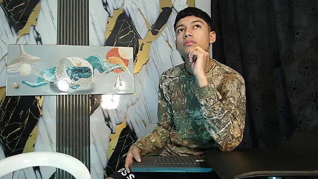 KING LOVERS1 online show from 30, 6, 2026