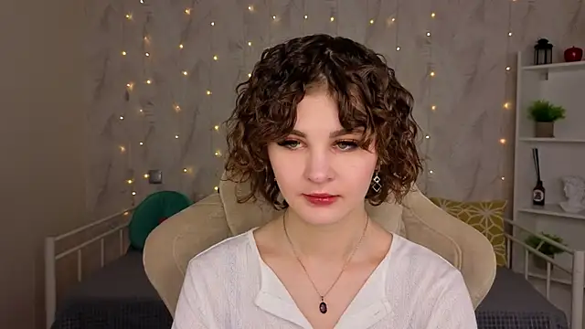 Kira  Fluffy online show from 13, 6, 2026
