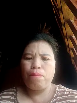 -Yeyi- online show from 17, 5, 2026