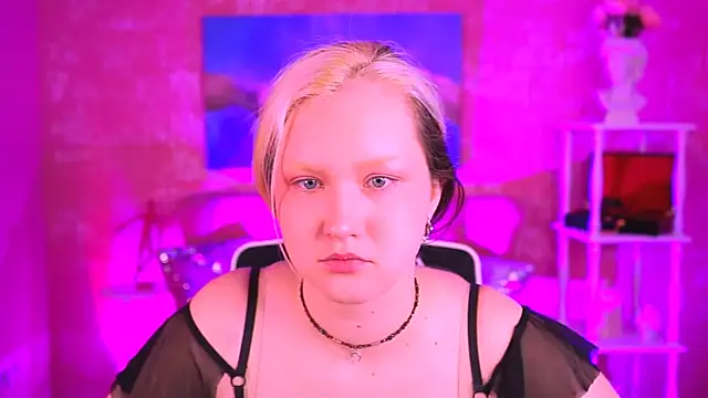 ViolettWoods online show from 9, 6, 2026