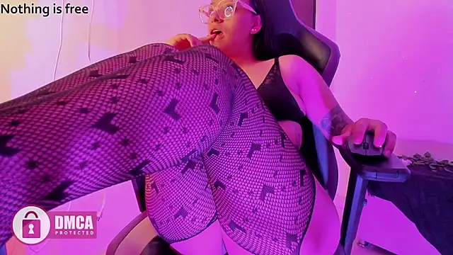 Spicydollx 1 online show from 18, 6, 2026