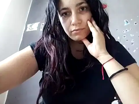 Snapshot of Rossyta_r chatting on 8, 6, 2026 Rossyta r online show from 8, 6, 2026