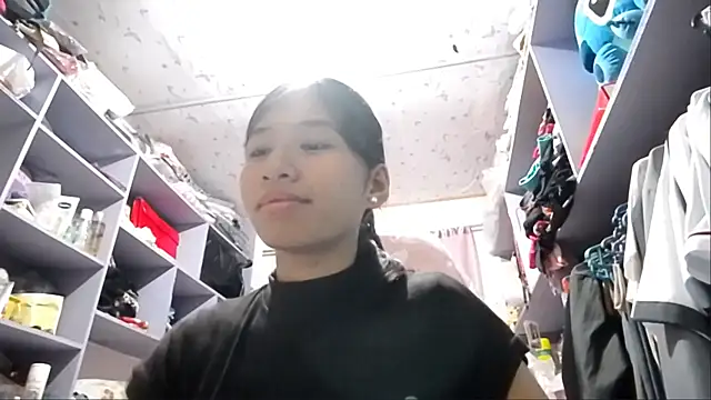 JoyeAmesbury online show from 18, 5, 2026