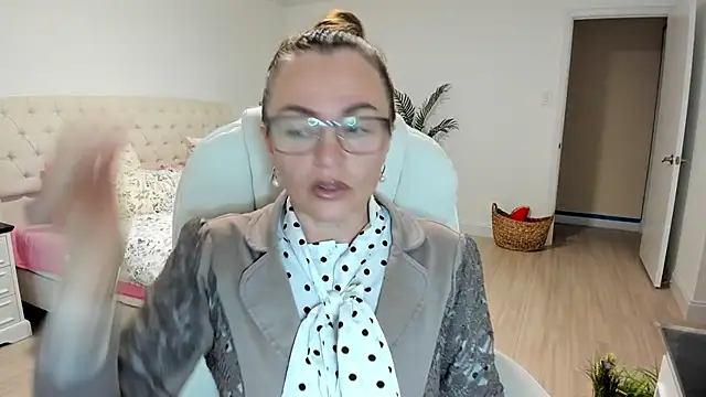 Vika73 online show from 26, 9, 2025