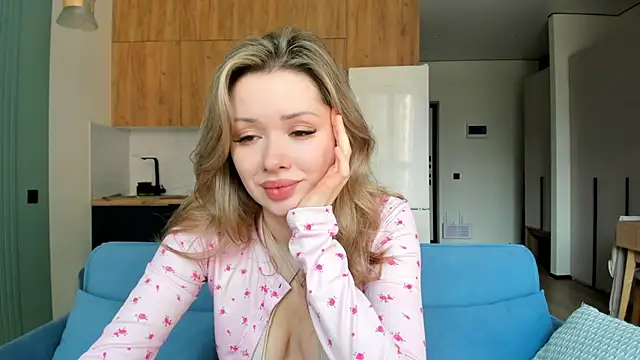 Snapshot of CassieArmas chatting on 19, 5, 2026 CassieArmas online show from 19, 5, 2026