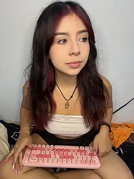Snapshot of softdoll-_ chatting on 18, 6, 2026 softdoll- online show from 18, 6, 2026