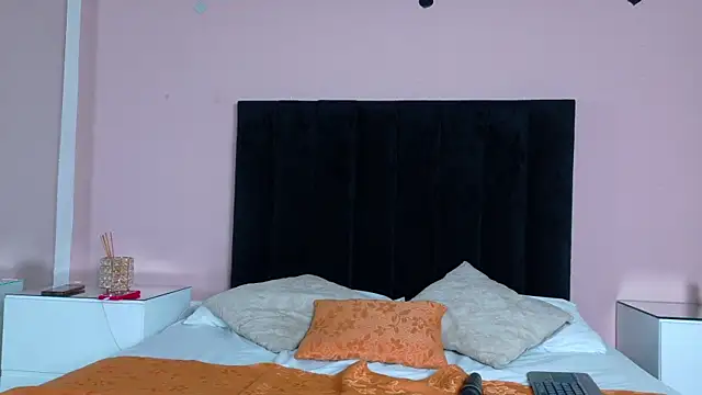MILA AND COTI online show from 8, 7, 2026