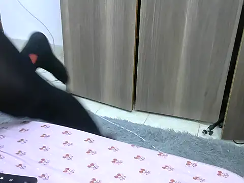 Baby Nelisah online show from 23, 6, 2026