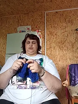 Snapshot of LisichkaOksana chatting on 23, 6, 2026 LisichkaOksana online show from 23, 6, 2026