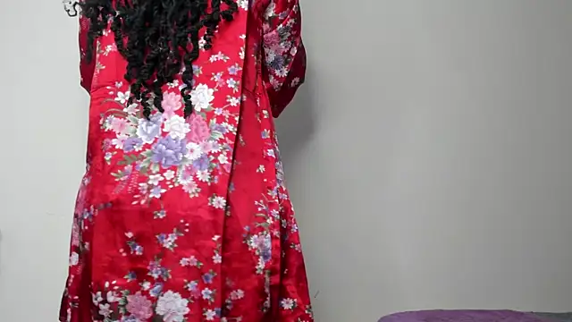 Snapshot of Real_Slim_Thick chatting on 3, 6, 2026 Real Slim Thick online show from 3, 6, 2026