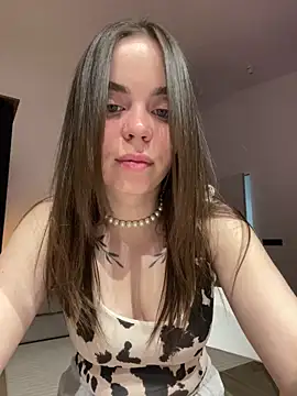 Snapshot of summerDESIRE chatting on 18, 5, 2026 summerDESIRE online show from 18, 5, 2026