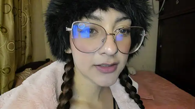 Lucy Doll85 online show from 28, 7, 2026