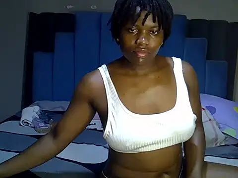 Snapshot of melanin_moon chatting on 13, 6, 2026 melanin moon online show from 13, 6, 2026