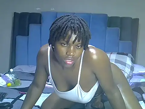 Snapshot of melanin_moon chatting on 22, 6, 2026 melanin moon online show from 22, 6, 2026