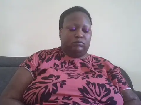 Snapshot of fat_ebonyqueen chatting on 14, 6, 2026 fat ebonyqueen online show from 14, 6, 2026