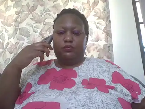 Snapshot of fat_ebonyqueen chatting on 21, 6, 2026 fat ebonyqueen online show from 21, 6, 2026