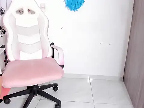Monika teenn online show from 23, 7, 2026