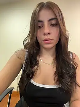 Snapshot of Hanna_Cruz_ chatting on 12, 6, 2026 Hanna Cruz online show from 12, 6, 2026