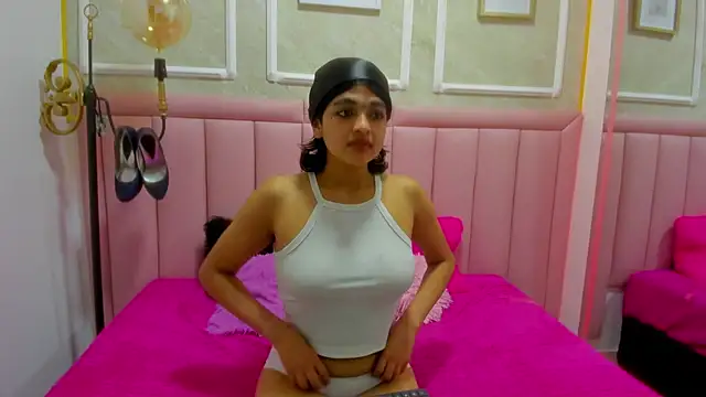 Snapshot of velvet_girll chatting on 16, 6, 2026 velvet girll online show from 16, 6, 2026