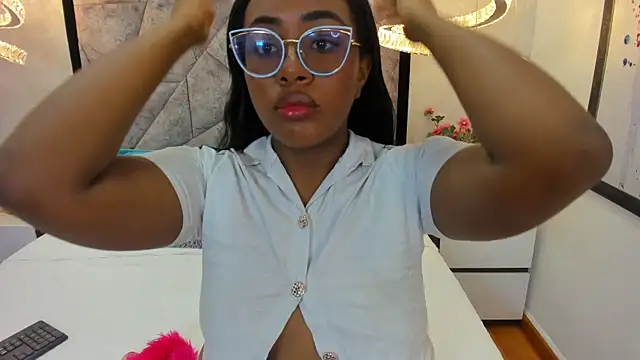 ZoeBrowns online show from 10, 7, 2026